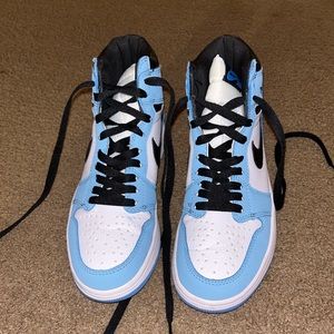 Women’s size 8 blue Jordan 1s